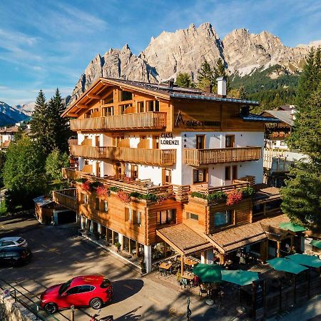 Hotel Ciasa Lorenzi กอร์ตินาดัมเปซโซ ภายนอก รูปภาพ