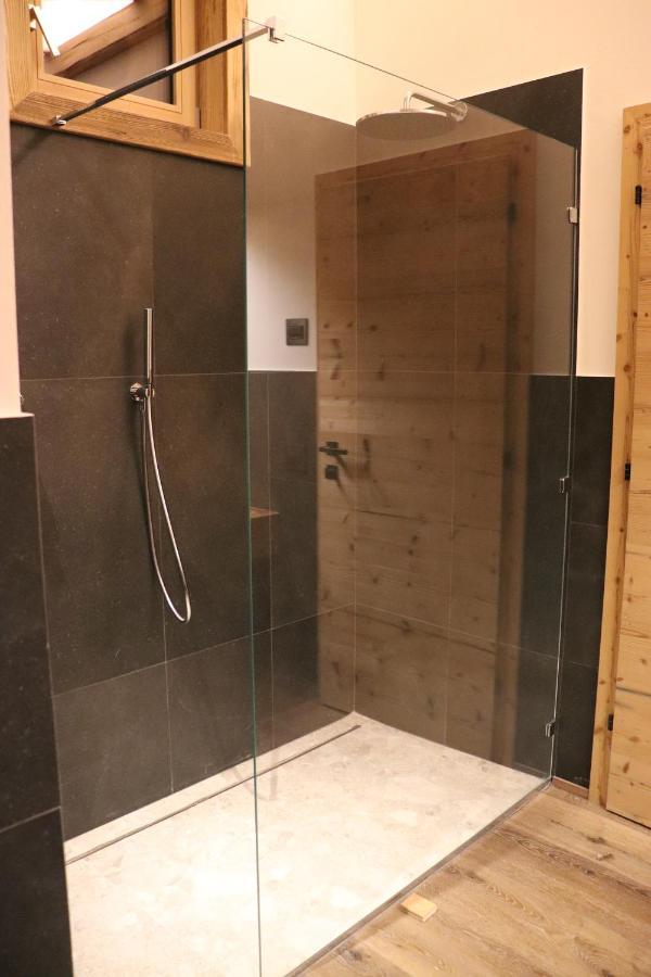 Hotel Ciasa Lorenzi กอร์ตินาดัมเปซโซ ภายนอก รูปภาพ