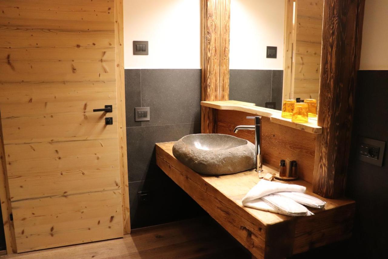 Hotel Ciasa Lorenzi กอร์ตินาดัมเปซโซ ภายนอก รูปภาพ